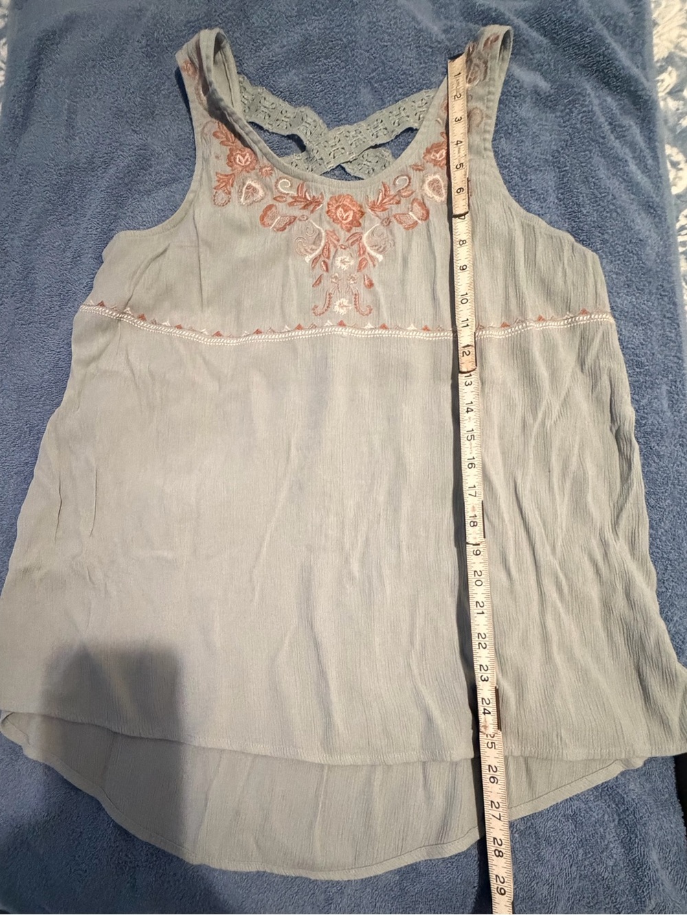 Knox Rose Light Blue Sleeveless Embroidered Women's Tank Top